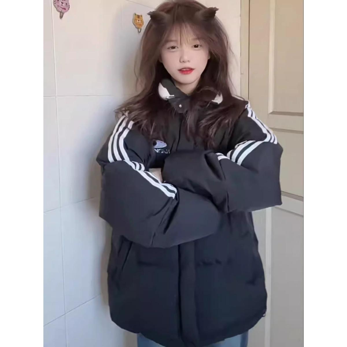 

2025 хлопковая куртка стеганая одежда женская зимняя новая парная студенческая стеганая куртка свободная утолщенная куртка-пуховик S чёрный