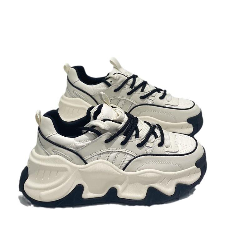 2024 autumn and winter new fashionable retro platform casual sports shoes women's lightweight running shoes color matching heightening dad shoes
