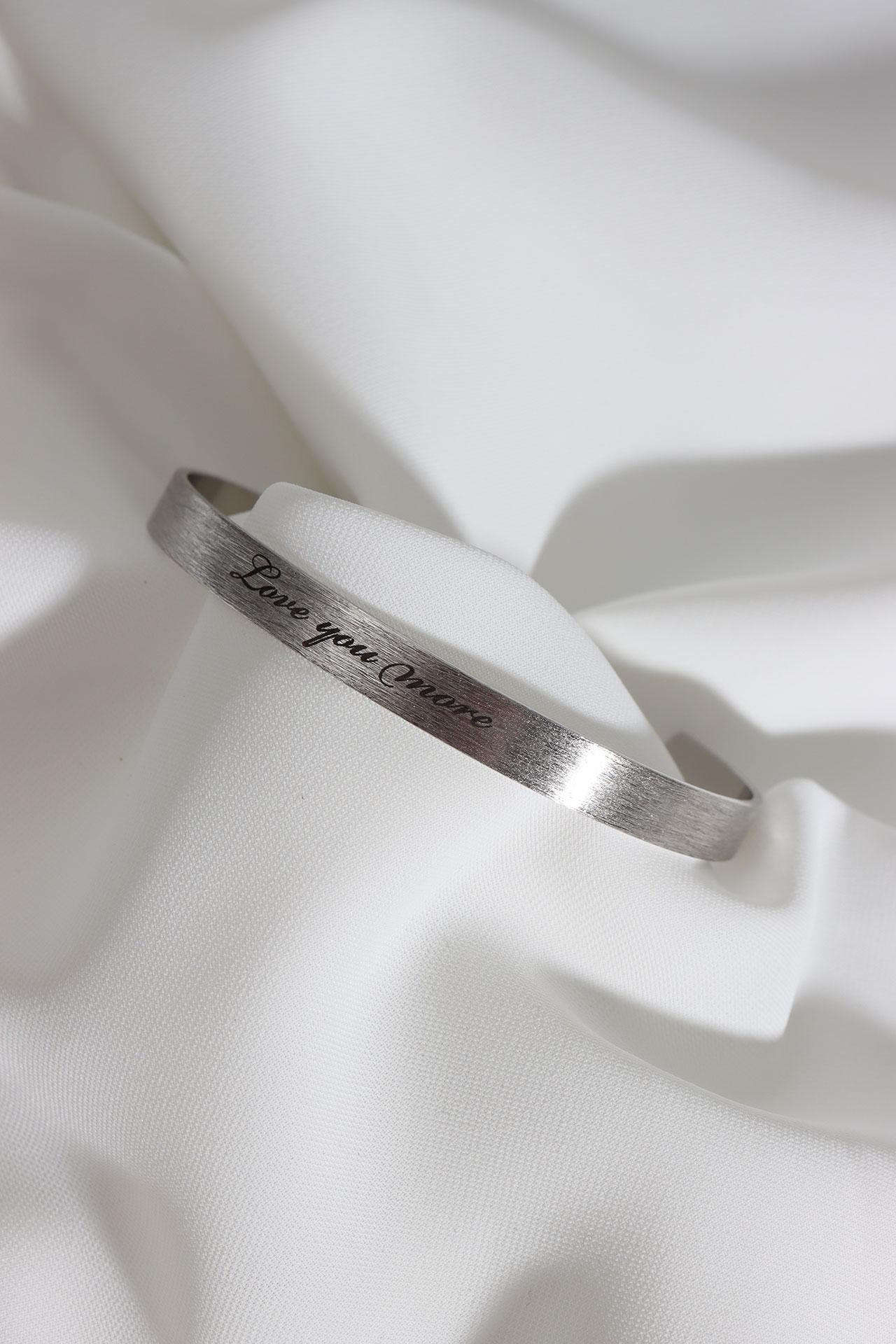 

Серебряный устойчивый к потускнению VIP-браслет с надписью «Love You More Written»