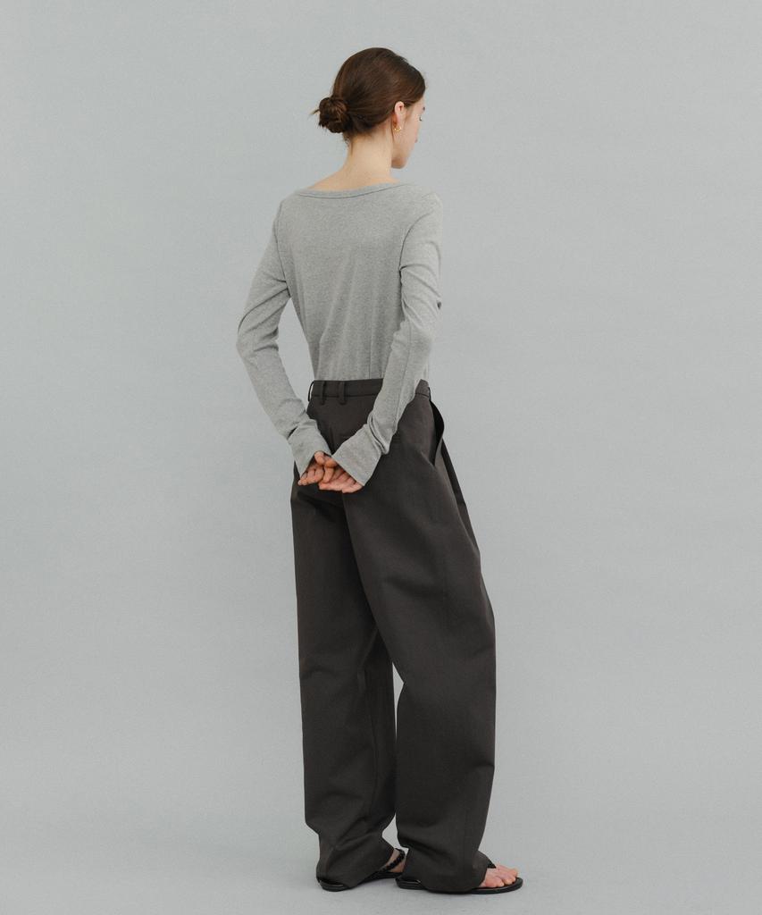 Yulago One-Tuck Wide Chino Pants