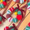 Hand-Knitted Balls Christmas Wreath DIY Knitted Small Wreath Ornament with Mini Jingle Bell for Winter Holiday Home Window Xmas Tree Decor