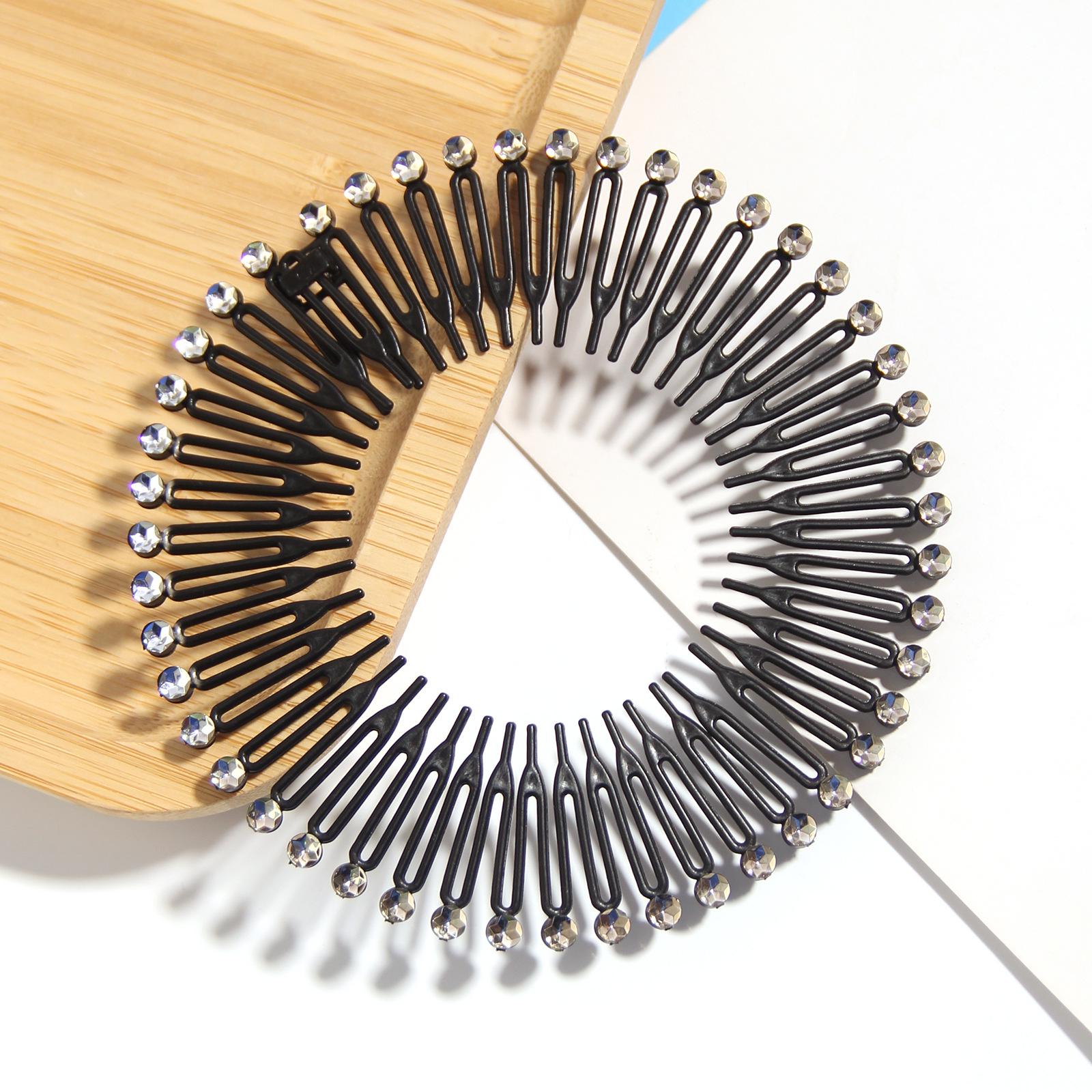 

Elegant Rhinestone Heart Spring Headband: European-Style Elastic Comb Hair Accessory чёрный