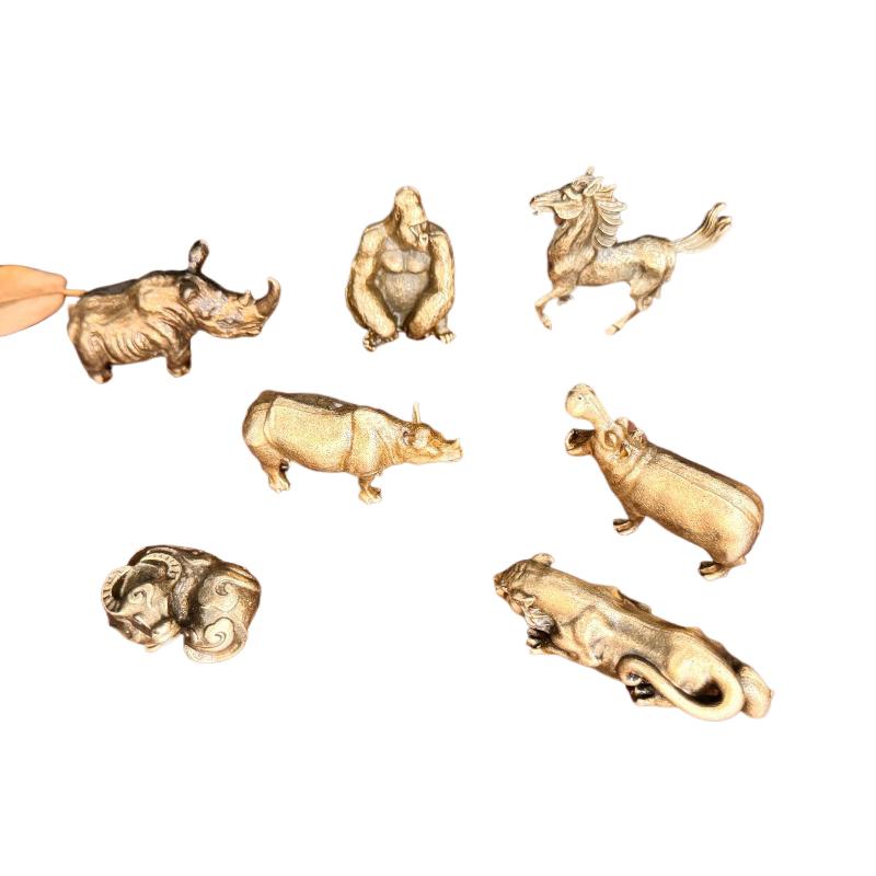 1Pcs Brass Hippopotamus Rhinoceros Statue Metal Animal Figurine Miniature Ornament For Home And Office Desk Decoration