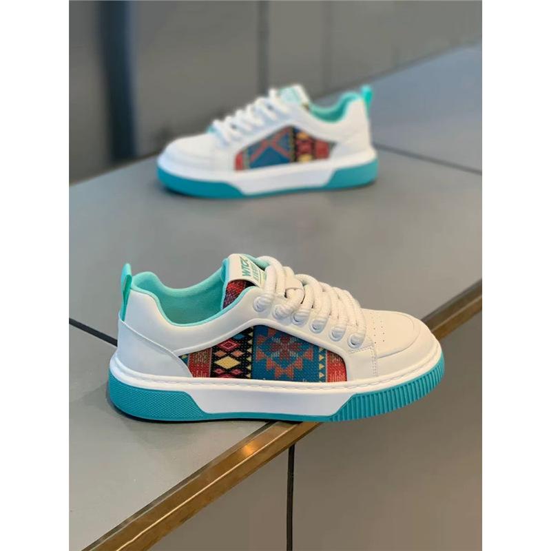 Neue Low-Top-Board-Schuhe, bestickt und bedruckt, Freizeitschuhe, DJ im Herbst