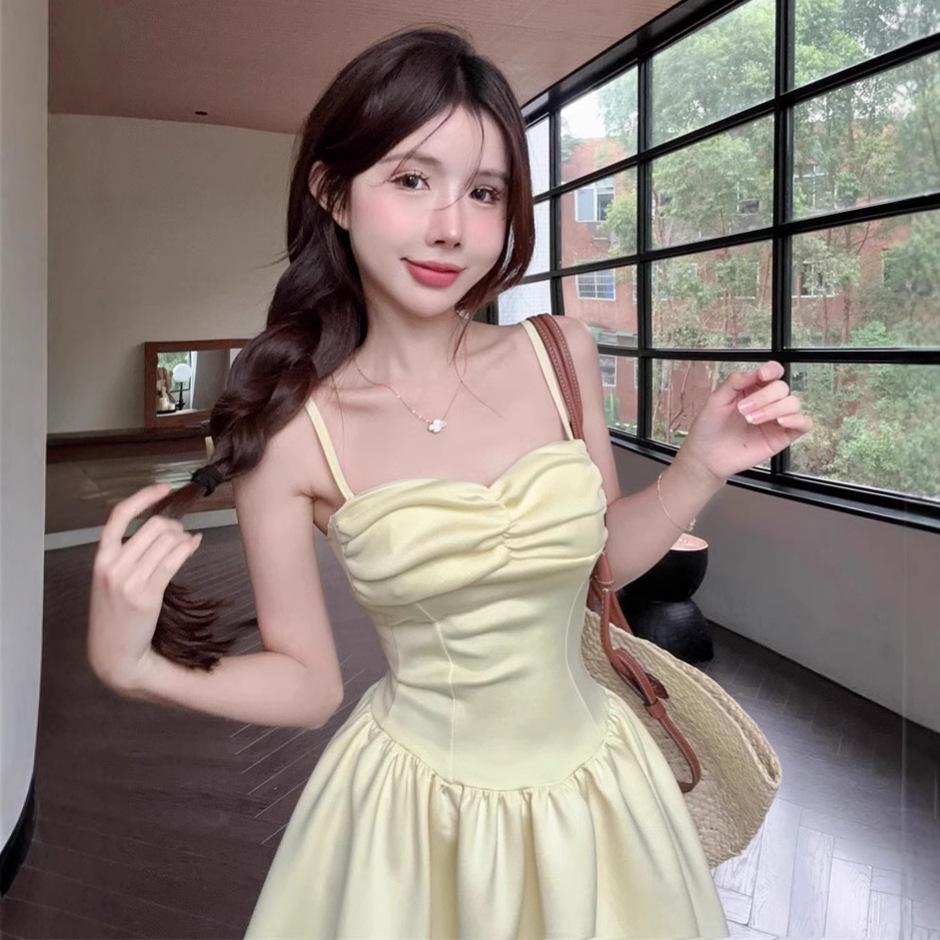 Pure desire sexy one-word shoulder pleated A-word skirt women's summer new Spice Girl waist and thin suspender dress