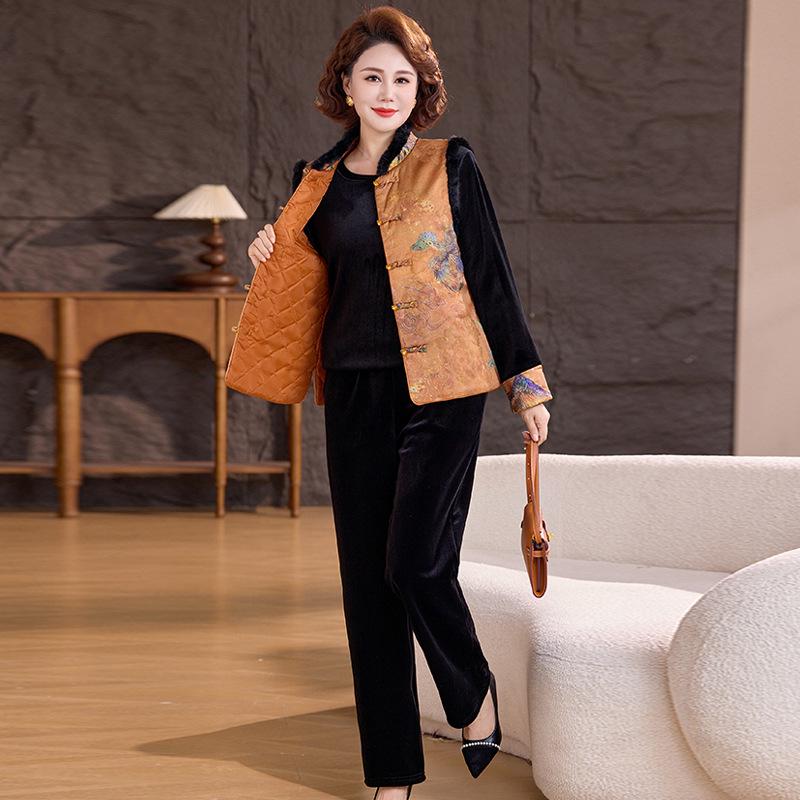New Chinese-Style Winter Vest Suit: 3-Piece Gold Velvet Set for Middle-Aged Women