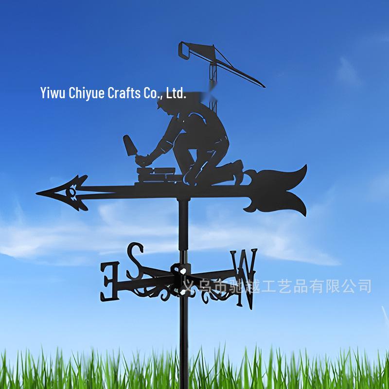 Weather Vane Ornament: Outdoor Wrought Iron Spray-Painted Roof Decoration Metal Craft