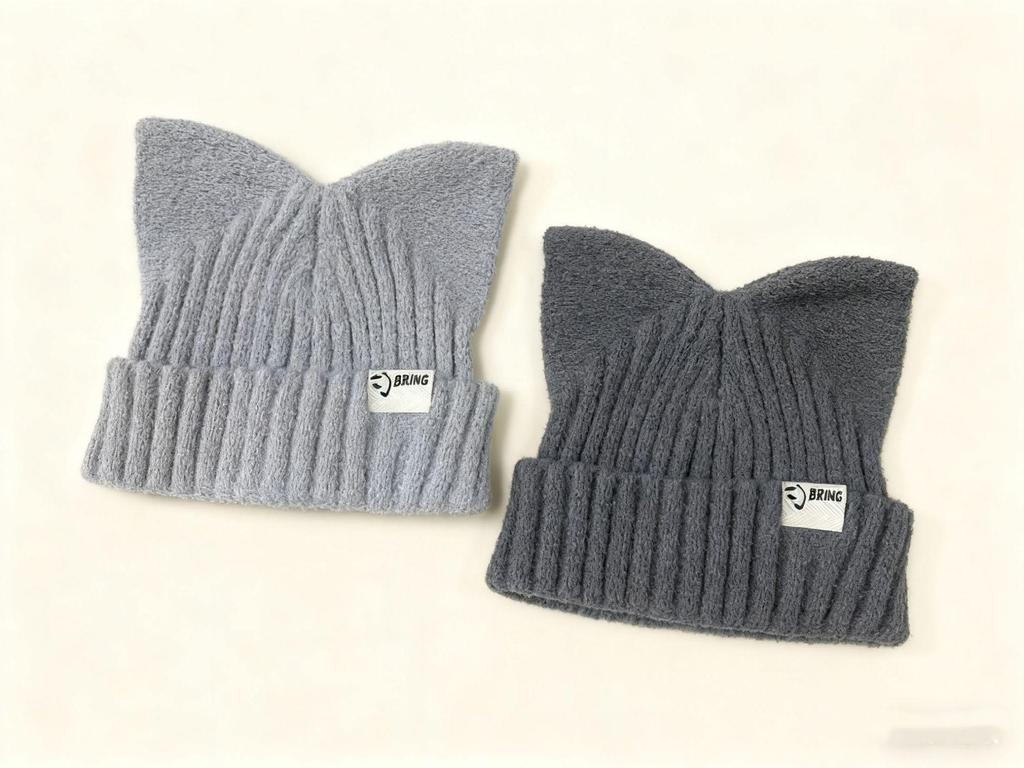 Women's Korean Fashion Cat Ear Wool Hat – Large Head Circumference, Knitted for Warmth, Shows Smaller Face, Perfect for Autumn & Winter