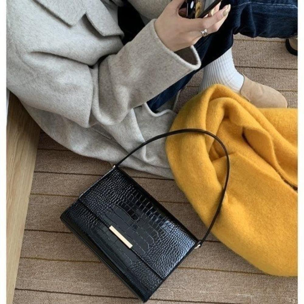 New Summer Ins Niche Bag Black Bag French Underarm Bag Commuter Luxury Crocodile Pattern Crossbody Bag