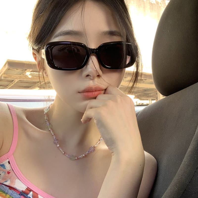 LOOKING4U NeoRetro 2203 Ugly Sunglasses C1 Black