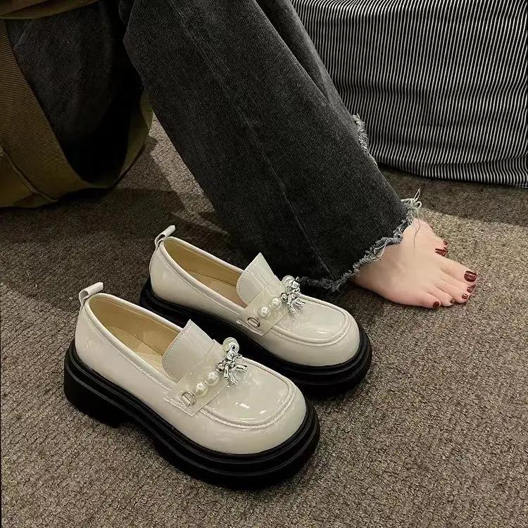 

Fashion Shoes for Women Leather Casual Off White Japanese Style With Medium Heels Woman Pumps Stylish On Promotion Lastest Genuine Mark 39