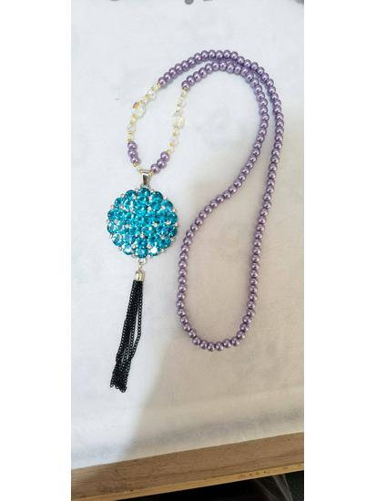 

Elegant Women s Tassel Pendant Necklace for Autumn and Winter