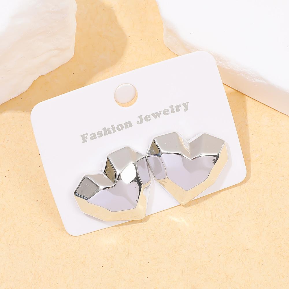 Love Acrylic Gold-plated Stud Earrings Are Fashionable, Simple and Sweet, Niche Design, Star Retro Earrings Set.