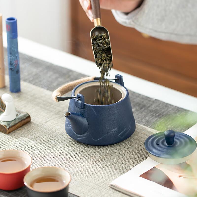 Elegant Chinese Ceramic Tea Set Gift Box