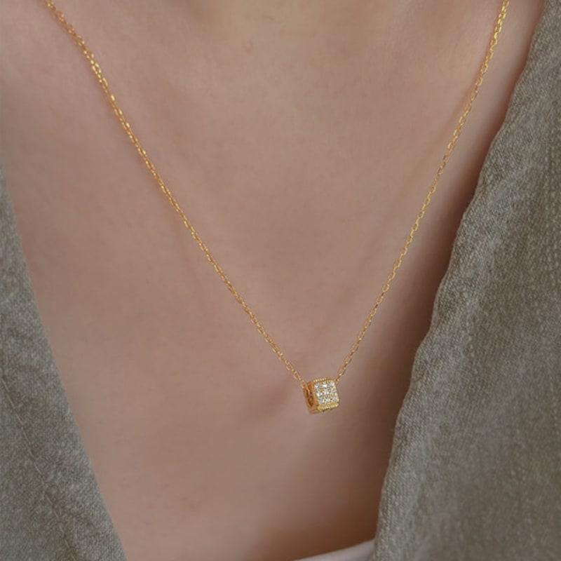 

Primaute Cubic Square Necklace PRN287-GL
