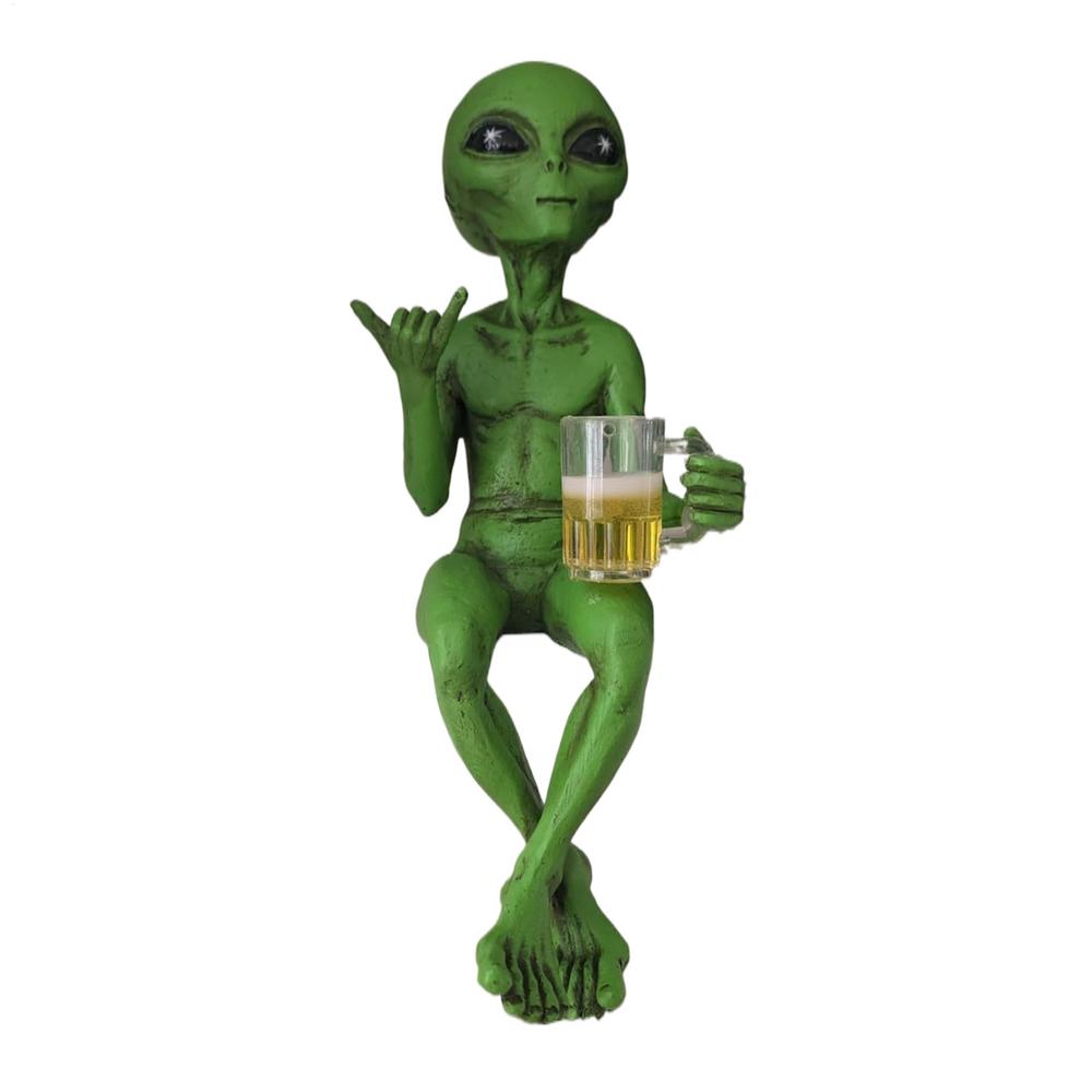 Beer Drinking Alien Statue Resin Novelty Collectible Funny Desktop Decoration For Adults Desk Bedroom Garden Outdoor Shelf Decor