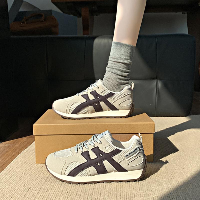 

Soft leather German training shoes women s 2025 spring new Korean version versatile round head lace-up flat bottom non-slip casual Forrest Gump shoes 40 бежевый