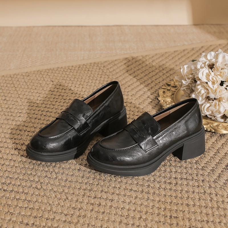 Women s Retro Genuine Leather Chunky Heel Slip-on Loafers 38 4296₽