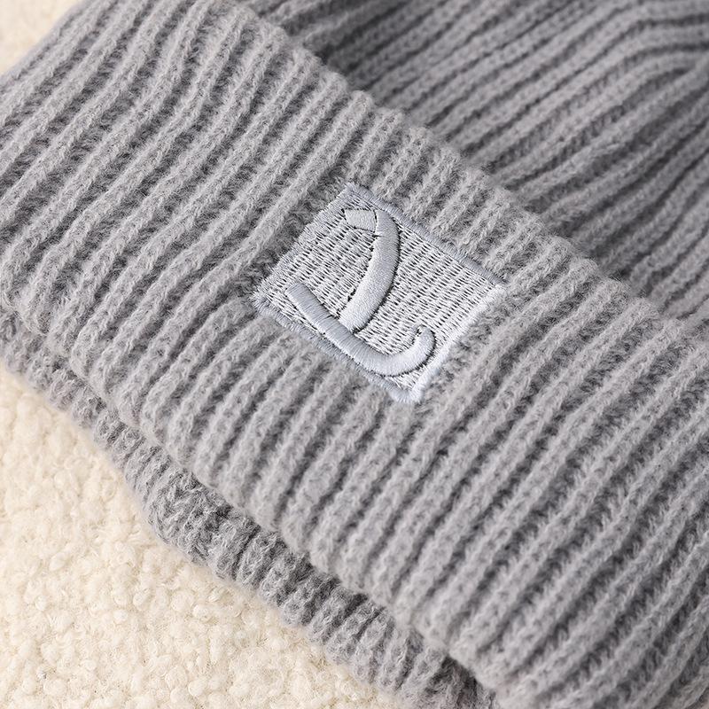 Big Head Circumference Coarse Yarn Hat for Women Autumn and Winter Loose Warm Pile Cold Hat Knitted Ear Protection Hat