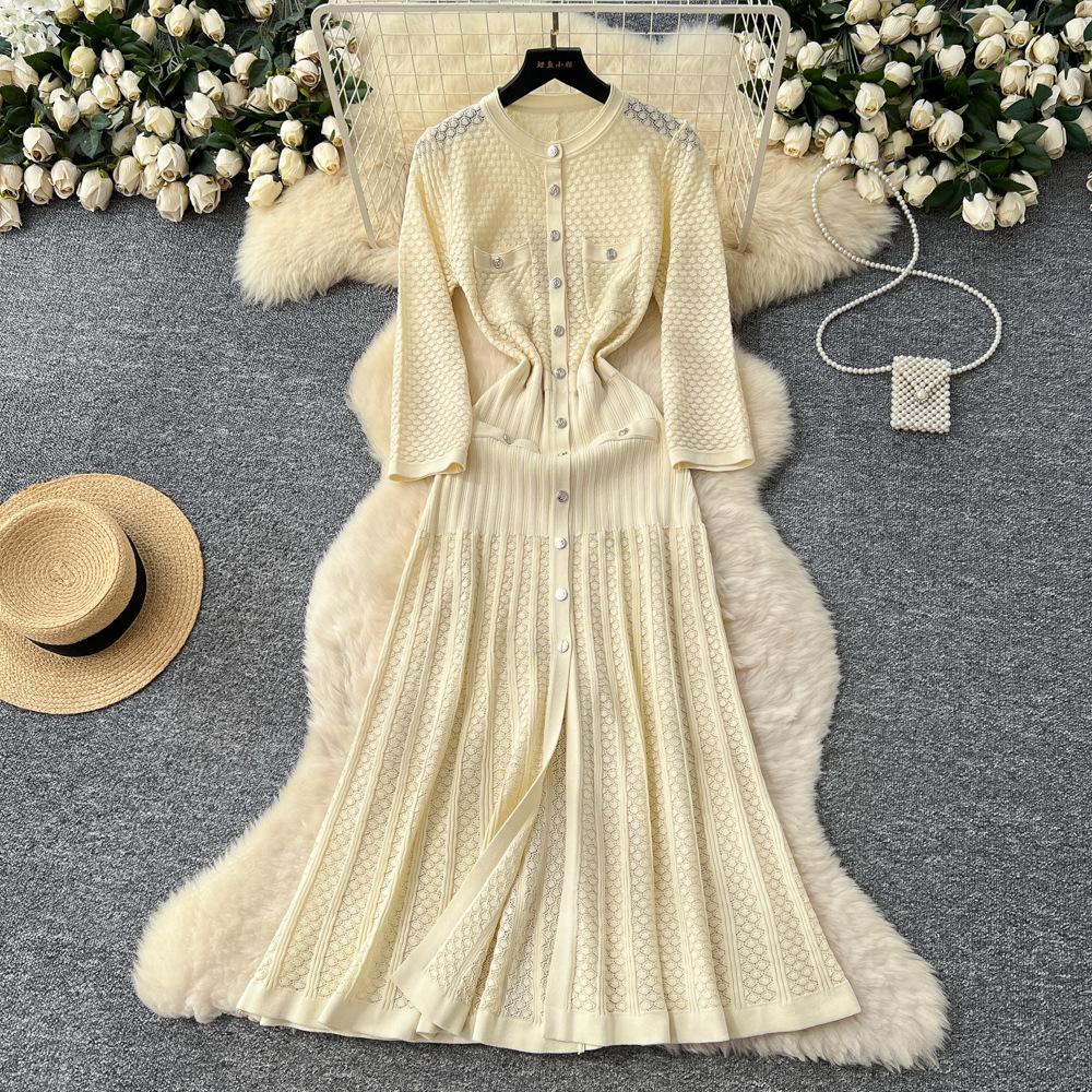 French gentle wind niche heavy industry hollowed crochet knitted dress women's autumn metal buckle waist split long dress