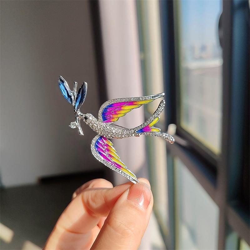 Blue Swallow High-end Brooch Women's Exquisite New Anti-exposure Pin Versatile Suit Accessories