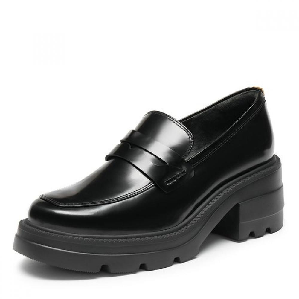 Staccato Women S Loafer pumpS Manyee7 Eyh01blk MANYEE7_EYH01BLK245 11190₽