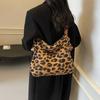 Women's cotton shoulder bag with leopard print  high capacity  embroidery  leisure line  unique shoulder bag