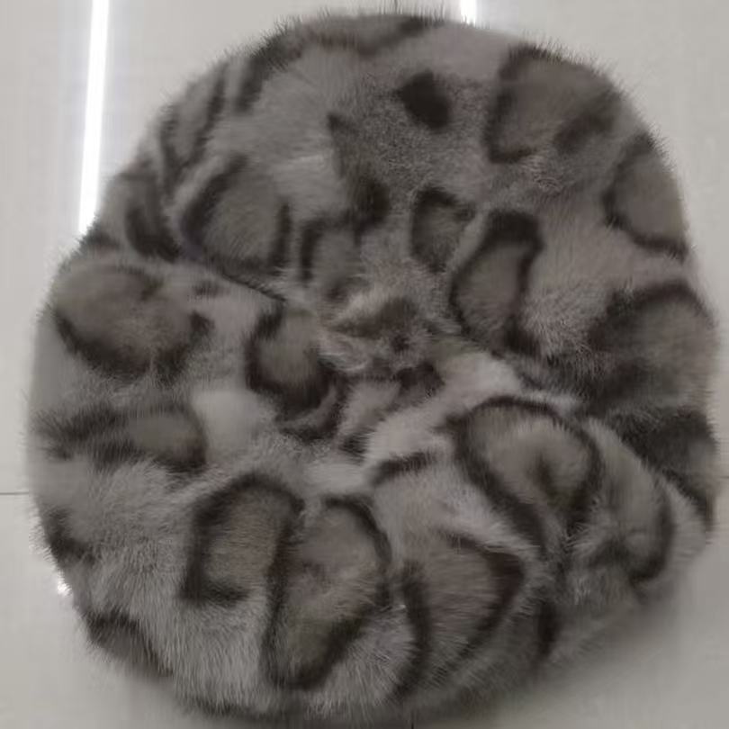 British Vintage Leopard Print Beret With Plush Material For Autumn And Winter Fashion