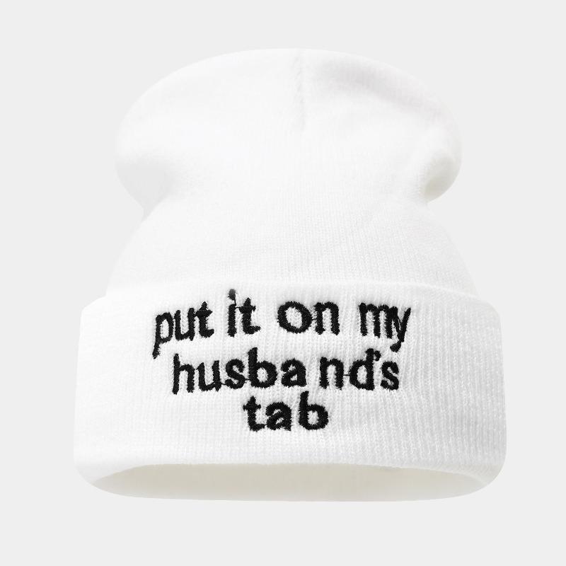 New letter embroidery brimless stacking hat men's and women's simple versatile ear protection knitted hat couple wool hat
