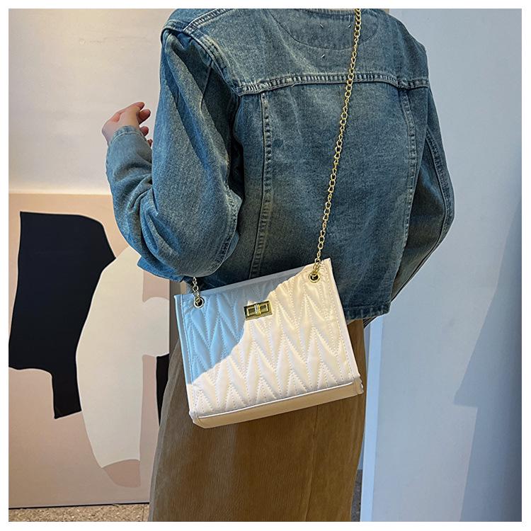 Women's Large Capacity 2023 Trendy Versatile Autumn Commuter Crossbody Shoulder Bag