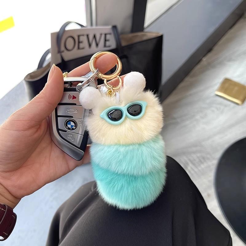 Niedliche bunte Plüschraupen Schlüsselanhänger mit Sonnenbrille Weicher Kaninchenfell Tier Pompon Anhänger Mit Schlüsselringen Für Damen Handtasche