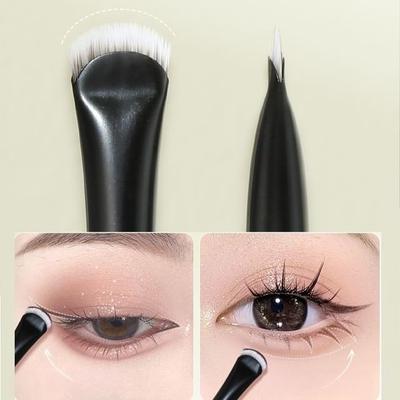 Make-up nástroje a doplňky – Štětce na make-up