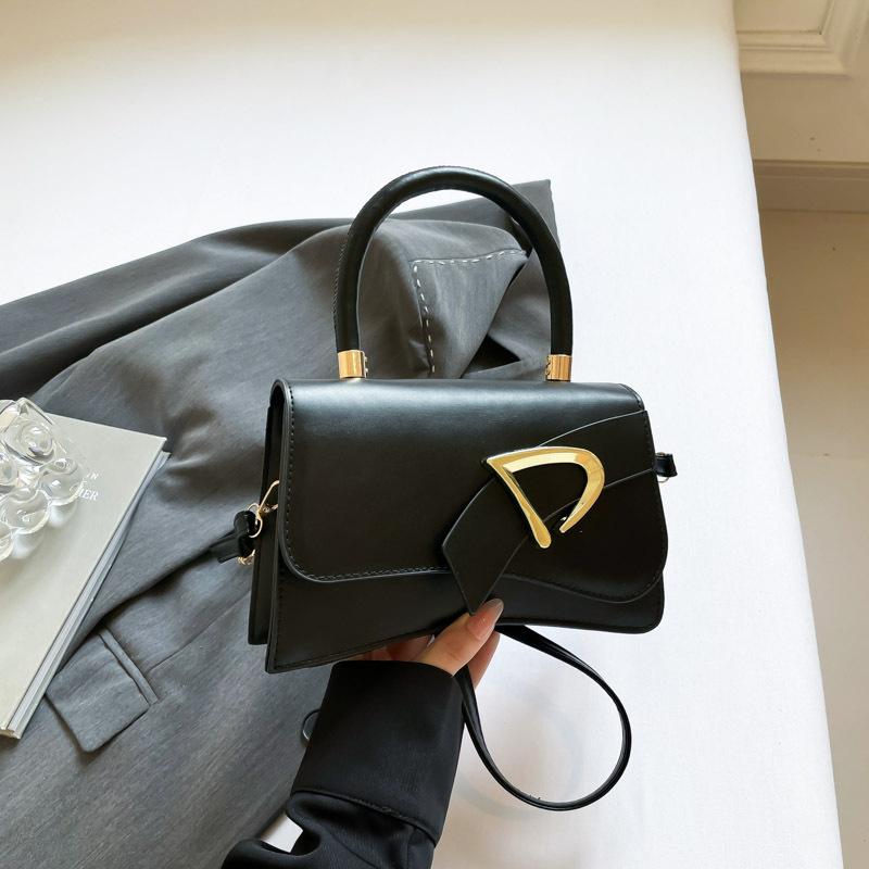 

Fashion contrasting colors New niche texture handbag Casual versatile simple shoulder messenger bag чёрный