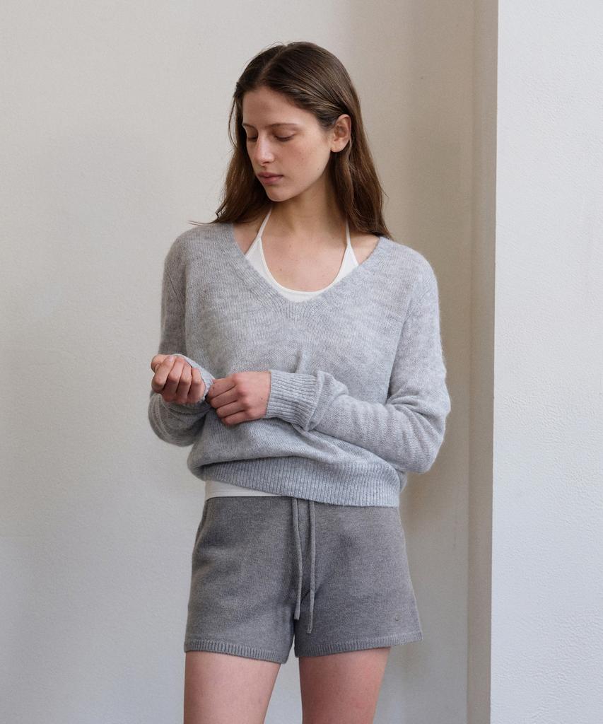 FOLNUA Douce V Neck Knit (2Color)