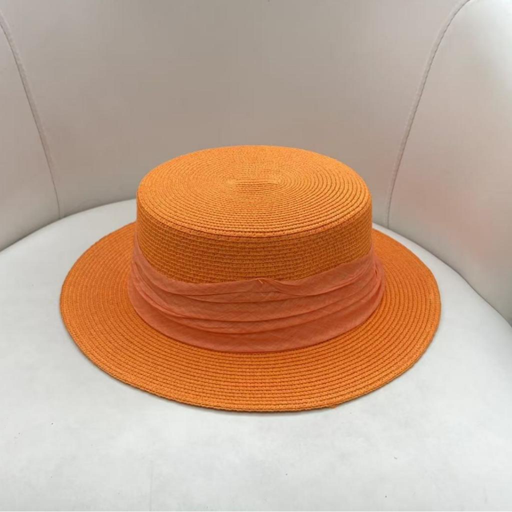 French celebrity sun hat flat top straw hat British style top hat 2026 sun protection straw hat pleated ribbon sun hat women