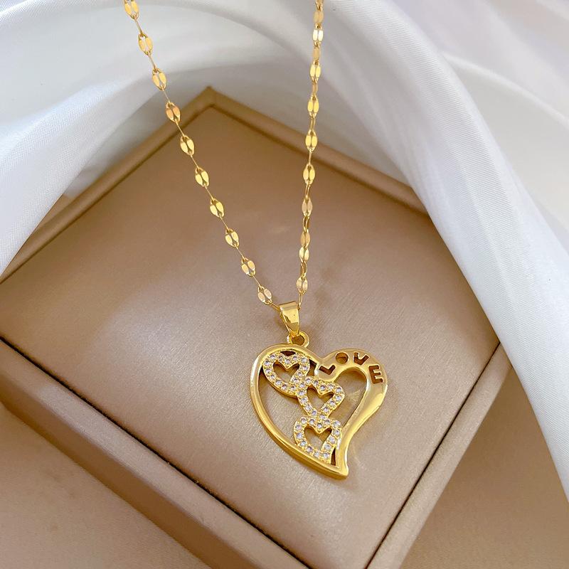 Titanium Steel Chain Love Light Luxury Banquet Wedding Necklace Women'S Versatile Collarbone Chain Titanium Steel Chain