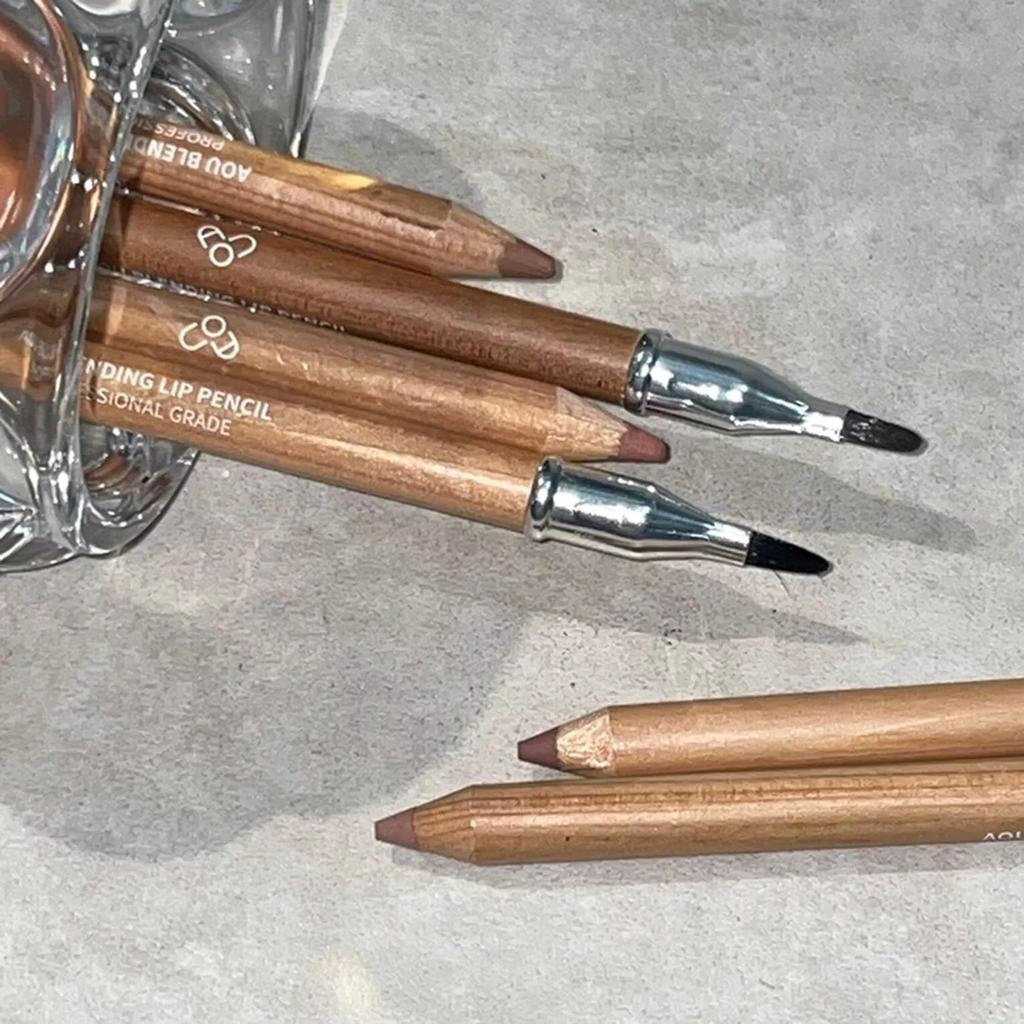 AOU BLENDING LIP PENCIL 6colors,Natural Over Lip Pencil That Provides Smooth Sliding, Long-lasting, and Delicate Quality.