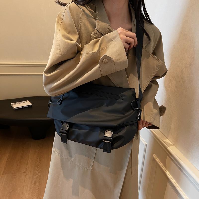 Sports Crossbody Bag Women's Commuter Bag Riding Backpack Large Capacity Shoulder Bag