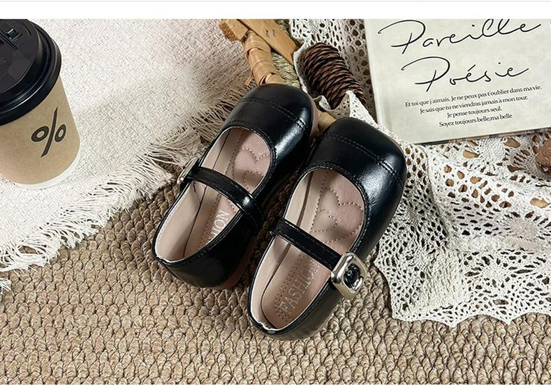 2026 Spring/Summer Girls' Silver Mary Jane Leather Shoes - Retro Low-Cut, Non-Slip for Toddlers & Young Children