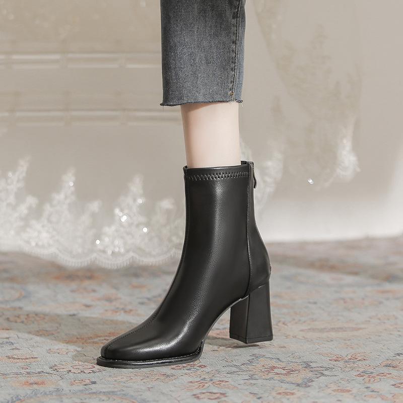 Französische elastische kurze Stiefel Damen dicke Absätze Herbst und Winter neu Maillard Temperament vielseitig Reißverschluss hinten dünne Martin-Stiefel