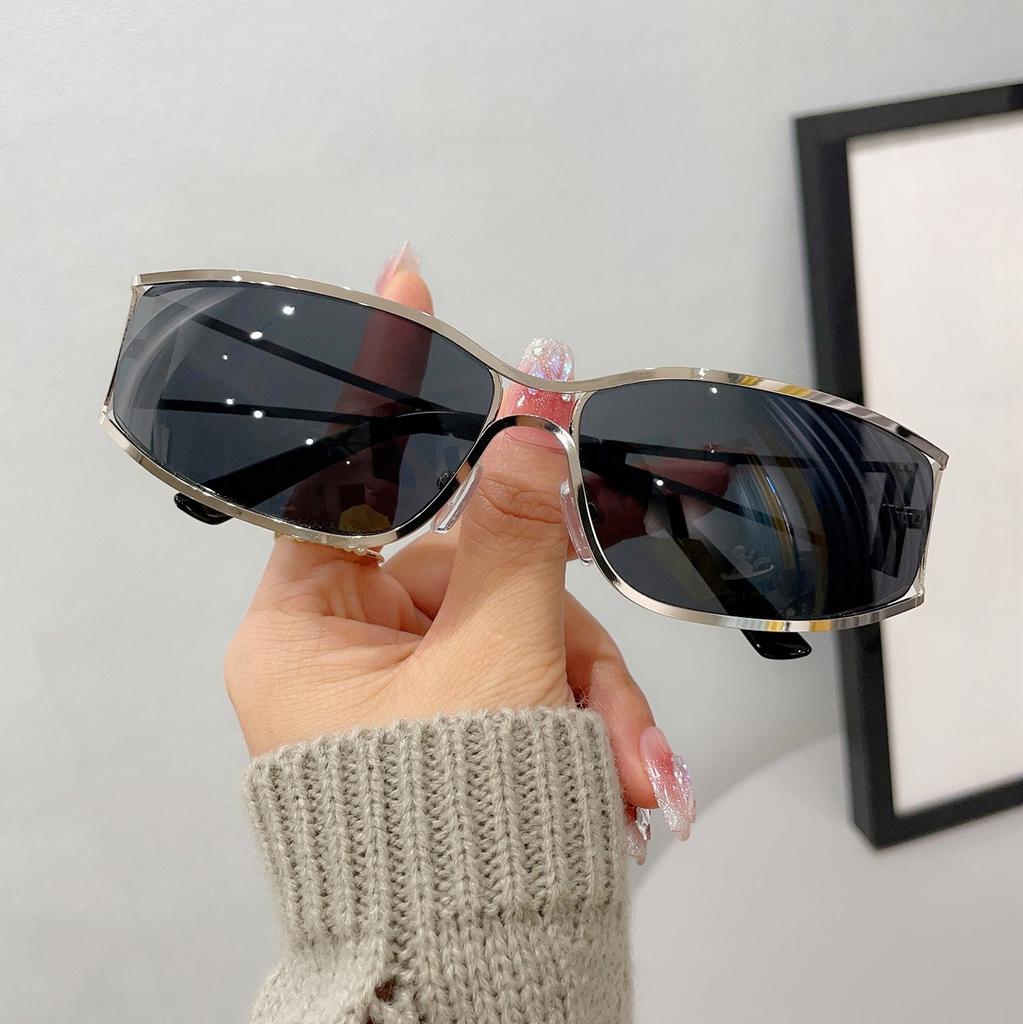 Retro Y2K Hohl-Sonnenbrille Mode Personalisierte Metall-Schutzbrille Sonnenbrillen für Damen Mann Sommer Tourismus Sonnenschutz Brillen