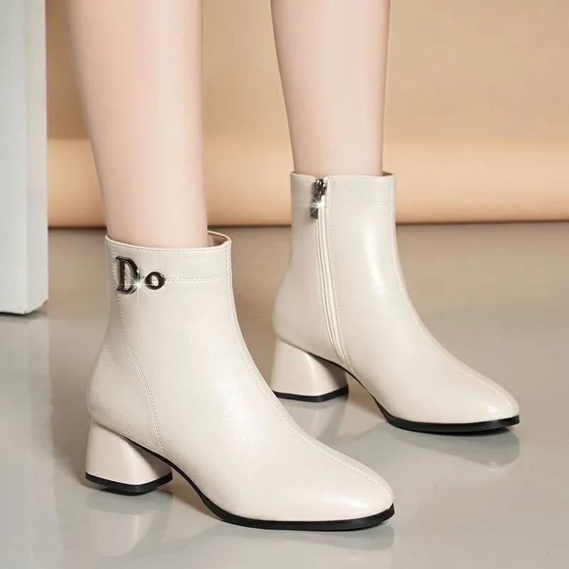 

Женские полусапожки из натуральной мягкой кожи на толстом каблуке, ботинки Мартина с острым носком, новые осенне-зимние теплые бархатные женские ботинки, универсальные модные одинарные ботинки 40