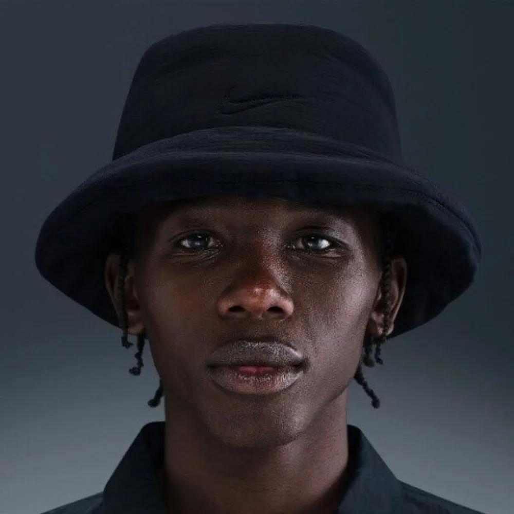 M Hat VQC IF8853-010 Apex Purple Bucket Hat Black series