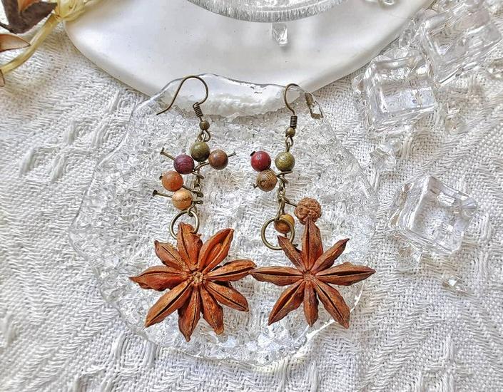 Zapfen Eichel Handgefertigt Echte Pflanze Ohrstecker, Umwandelbar in Ohrclips