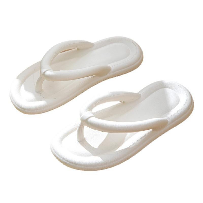 Odor-free slippers are fashionable to wear outside in summer, beach flat-bottomed cool slippers, soft-bottomed eva seaside pinch flip-flops women