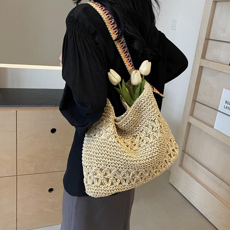 Large-capacity Woven Bag Retro Ethnic Style New Fashion Commuter Shoulder Tote Bag Oblique Back Explosion Foreign Style