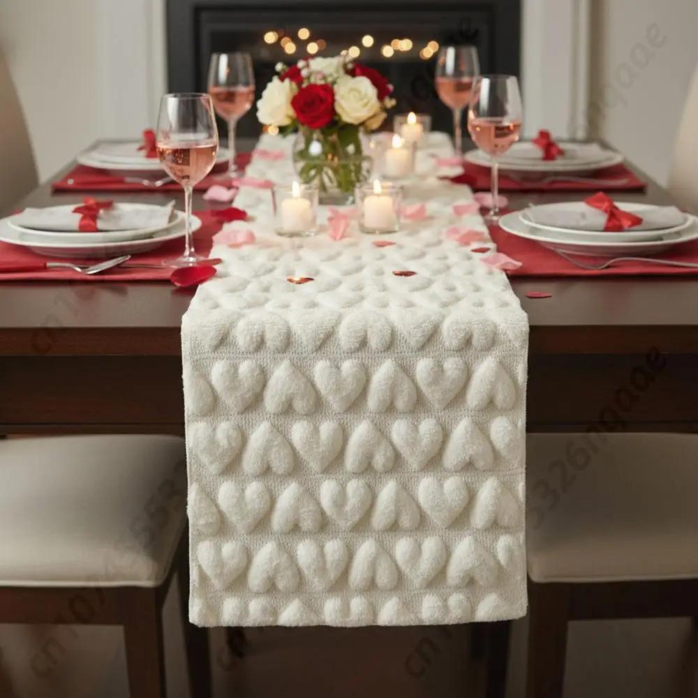 Soft Flannel Long Table Runner Valentine Day Faux Fur Table Runner Plush Jacquard Heart Desk Runner for Festive Holiday Decor