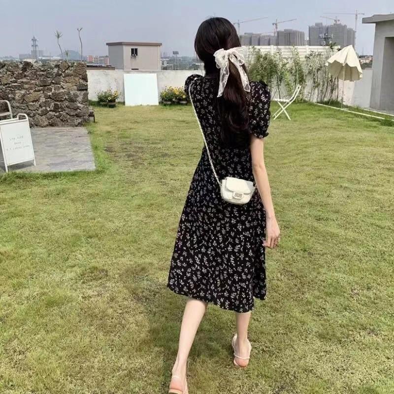 2024 Elegant Floral Midi Dress: Slimming A-Line with Waist-Cinched, Tummy-Concealing Design