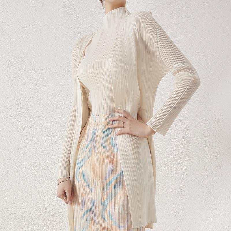 2024 Frühling Damen Midilanger Miyake Zahnstocher Cardigan - Langärmelig, Lässige lockere Passform, Plissierte Oberbekleidung