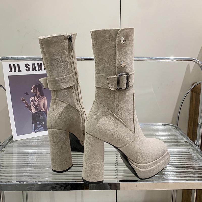 

Дизайнерские короткие ботильоны на очень высоком каблуке, женские, осень-зима 2025, в стиле ретро-панк, на толстой подошве, из замши, низкие ботинки, ботинки Мартин 40 абрикосовый